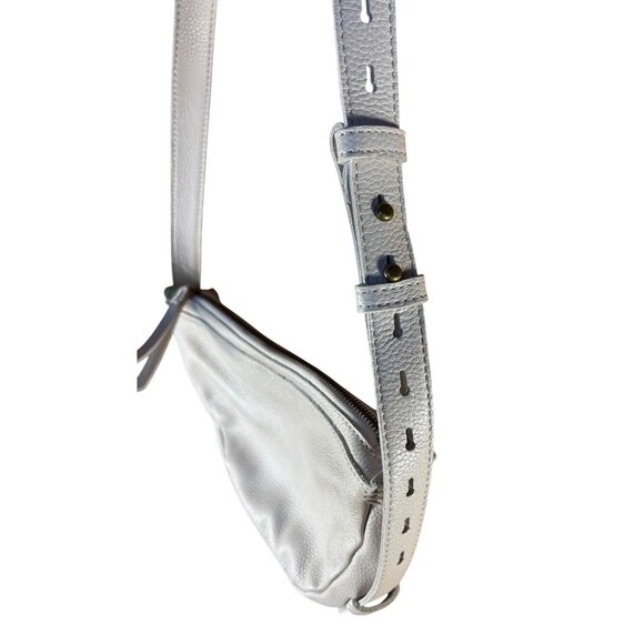 The Sak White Leather Half Moon Crossbody Bag With Adjustable Strap - Picture 4 of 12